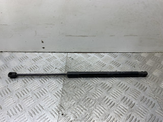амортизатор крышки багажника (3-5 двери) Suzuki Vitara 2 поколение (2014 - 2019), 8185054P01