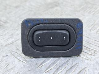 кнопка стеклоподъемника двери передней правой Opel Corsa C 2003, 1.0 л., Z 10 XEP, бензин, МКПП, черный, хетчбэк 3 дв., передний привод, 24409207