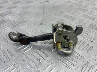 ограничитель открывания двери Fiat Panda 2 поколение [рестайлинг] 2012, 1.2 л., 188 A4.000, бензин, МКПП, красный, хетчбэк 5 дв., передний привод