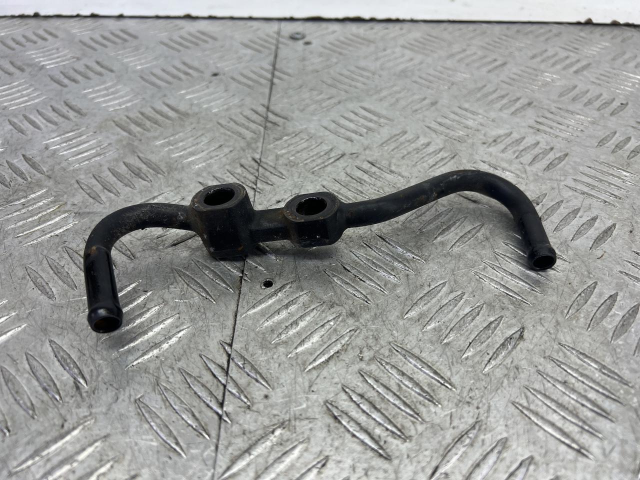 масляная трубка турбины Hyundai H-1 Grand Starex 2008, 2.5 л., дизель, МКПП, белый, минивэн, задний привод - фото №1