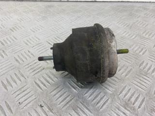 подушка крепления двигателя Audi A6 4B/C5 1999, 1.8 л., AQE, бензин, МКПП, красный, седан, 8D0199379S