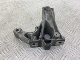 кронштейн КПП Volkswagen Touran 1 поколение [2-й рестайлинг] (2010 - 2015), 1.4 л., CAVC, бензин, 6МКПП, серый, минивэн, передний привод, 1K0199117AQ