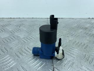 насос (моторчик) омывателя стекла Renault Clio 3 поколение 2007, 1.2 л., D4F 740, бензин, МКПП, хетчбэк 3 дв., передний привод, 9641553880, 9641553980