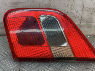 фонарь крышки багажника правый Mitsubishi Carisma 1 поколение [рестайлинг] 2003, 1.6 л., 4G92 (DOHC 16V), бензин, МКПП, серебро, хетчбэк 5 дв., передний привод, 151208