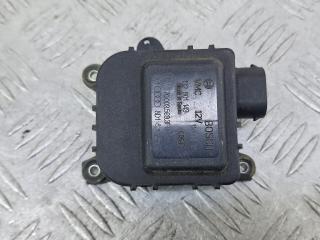 моторчик заслонки печки Volkswagen Passat B5 1998, 1.8 л., ARG, бензин, МКПП, серебро, универсал, передний привод, 8D1820511B, 0132801149
