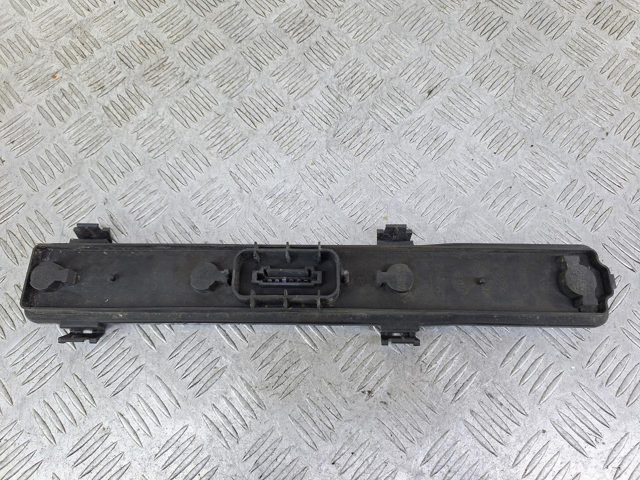 Панель (плата) фонаря Mercedes-Benz Vito W639 2006, 3.2 л., M 112.951, бензин, АКПП, черный, задний привод, 96467800 - фото №1