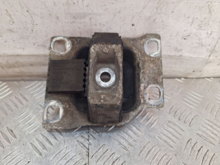 подушка крепления КПП Ford Focus 1 поколение 2001, 1.6 л., FYDC, бензин, МКПП, хетчбэк 3 дв., передний привод, 538584B, 98AB7M121NB, 98AB7M121PB