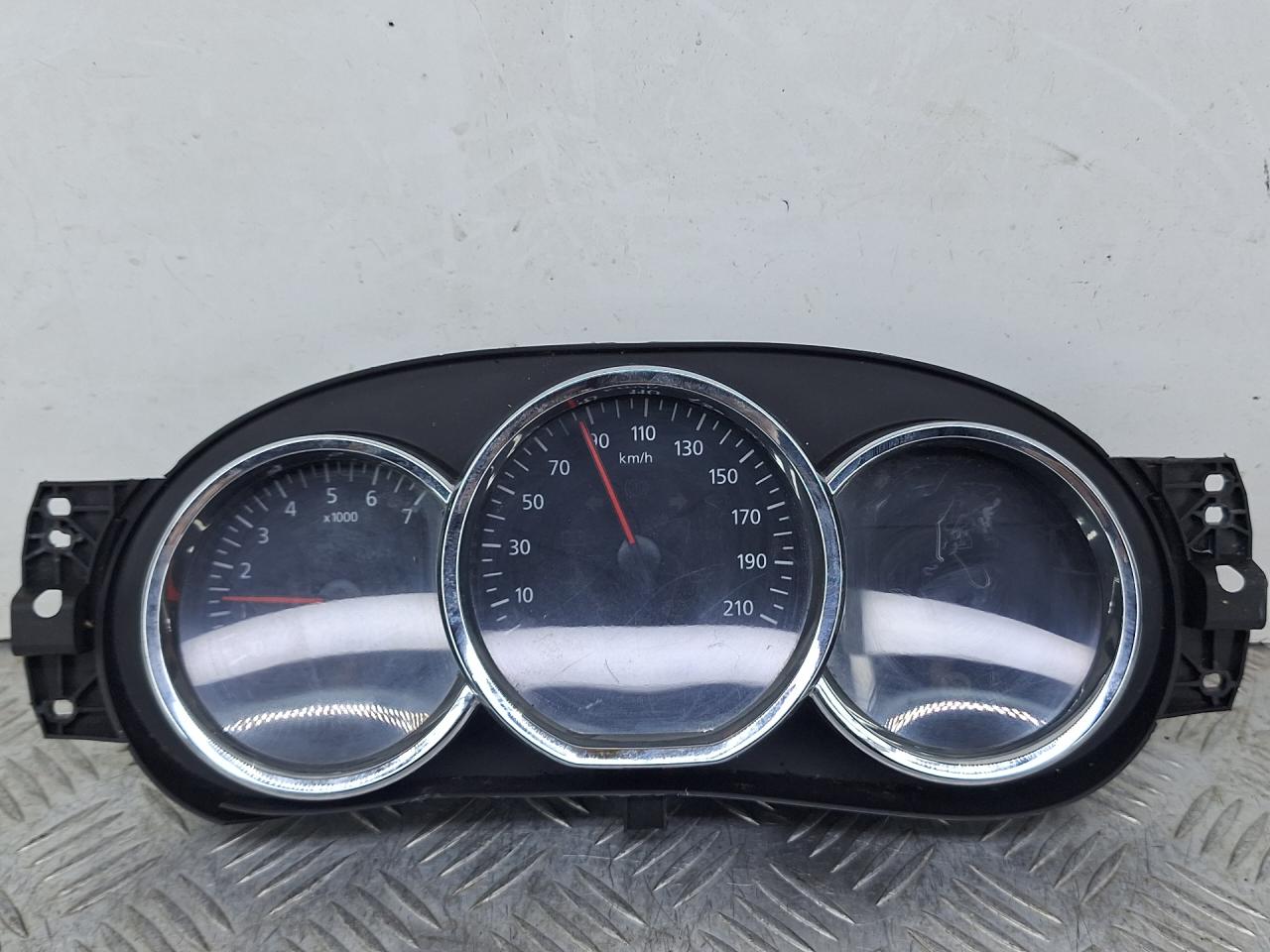 щиток приборов (приборная панель) Renault Duster 2 поколение (2021 - 2026), 2131243, 2131255 - фото №1