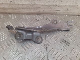 петля капота левая Mazda 6 GG (2002 - 2005)