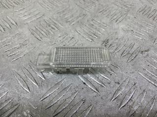 подсветка двери Audi A6 4B/C5 1999, 1.8 л., AQE, бензин, МКПП, красный, седан, 4B0947415