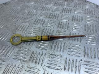 щуп двигателя Renault Scenic 1 поколение [рестайлинг] 2002, 1.6 л., K4M 700, бензин, МКПП, серебро, минивэн, передний привод, 8200141457