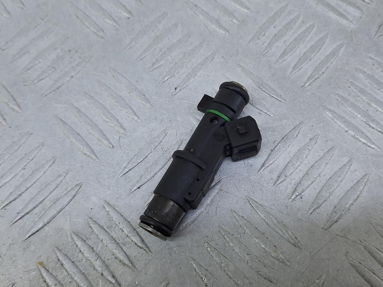 форсунка Citroen Xsara Picasso 1 поколение 2004, 1.8 л., 6FZ (EW7J4), бензин, МКПП, серый, передний привод, H00501F005A - фото №1