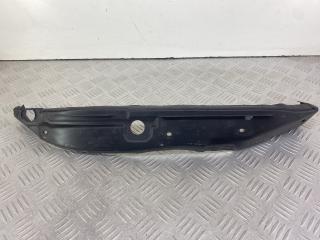 пыльник переднего крыла Mercedes-Benz E-Класс W211/S211 2004, 3.2 л., M 112.954, бензин, АКПП, серебро, универсал, задний привод, A2118890425