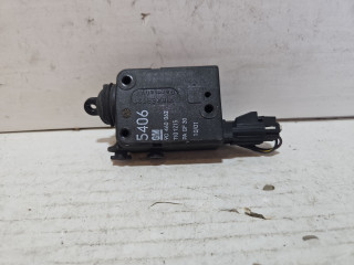 активатор замка багажника Opel Omega B [рестайлинг] 2001, 2.2 л., Z 22 SE, бензин, АКПП, темно-синий, универсал, задний привод, 90460062, 1101215