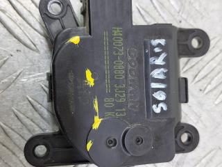 моторчик заслонки печки Hyundai Solaris 1 поколение 2012, 1.4 л., G4FA, бензин, МКПП, черный, хетчбэк 5 дв., передний привод, H400730880