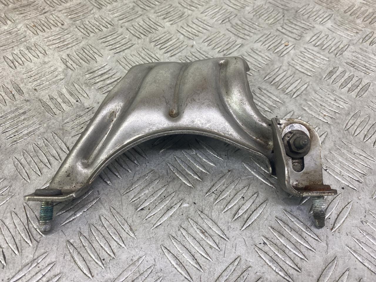 кронштейн глушителя Skoda Octavia 3 поколение (A7) 2016, 1.4 л., CZDA, бензин, хетчбэк 5 дв., передний привод, 4Q0253461 - фото №1