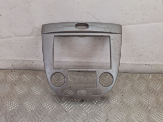 рамка под магнитолу Chevrolet Nubira 1 поколение 2007, 2.0 л., Z 20 DM, дизель, МКПП, универсал, передний привод, 96555036