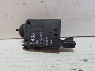 активатор замка багажника Opel Zafira 1 поколение (A) [рестайлинг] (2003 - 2006), 90460062, 1101215