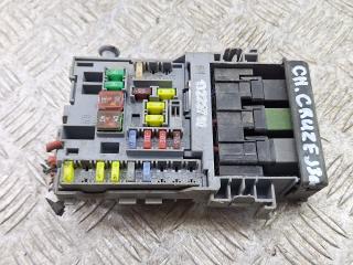 блок предохранителей Opel Astra J (2009 - 2012), 13222786