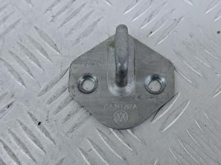 ответная часть (скоба) замка двери Volkswagen Caddy 5 поколение 2022, бежевый, фургон, передний привод, 7LA843767A