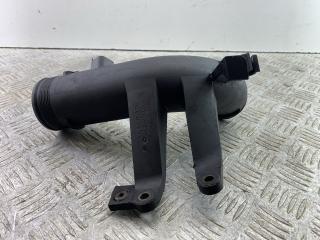 патрубок интеркулера Volkswagen Crafter 1 поколение [рестайлинг] (2011 - 2016), 2.0 л., CKTC, дизель, МКПП, желтый, микроавтобус, задний привод, 2E0145762A