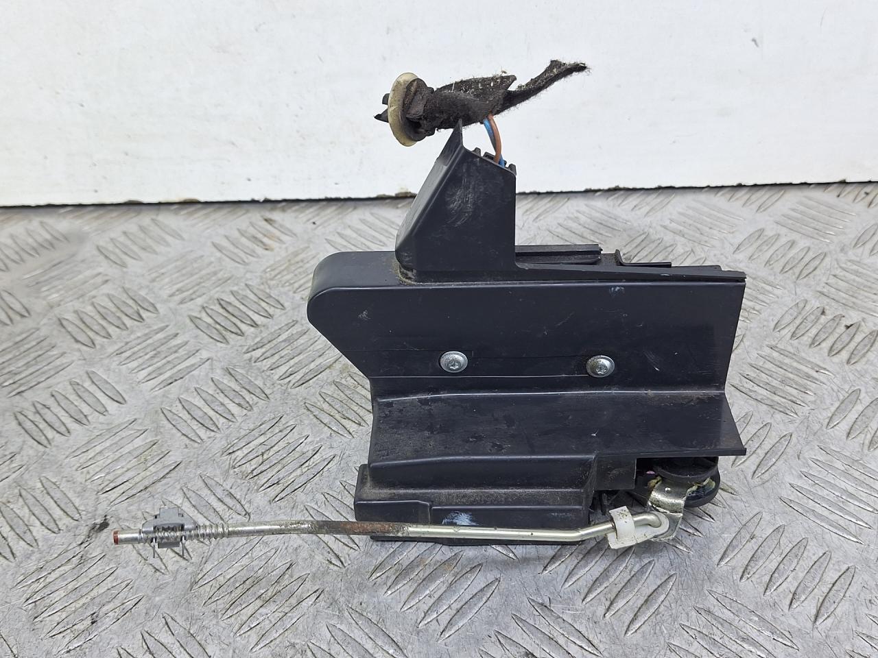 замок двери задней правой Dacia Logan MCV 2 поколение (2013 - 2016), фургон - фото №1