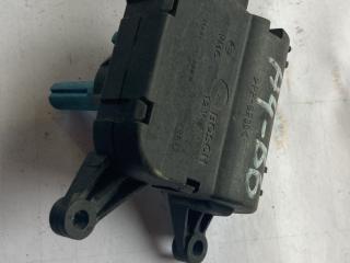 моторчик заслонки печки Audi A4 B6 2003, 1.6 л., бензин, МКПП, голубой, седан, передний привод, правый руль, 0132801309, 8E2820511D