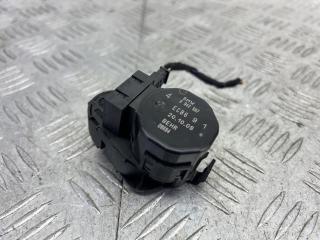 моторчик заслонки печки BMW 5 серия E60/E61 [рестайлинг] E60 (2007 - 2010), 2.5 л., N53 B25 A, бензин, АКПП, белый, седан, задний привод, 6942987