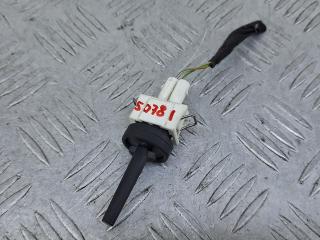 датчик температуры Volkswagen Passat B5 1998, 1.6 л., AHL, бензин, МКПП, серебро, универсал, передний привод, 4A0820539