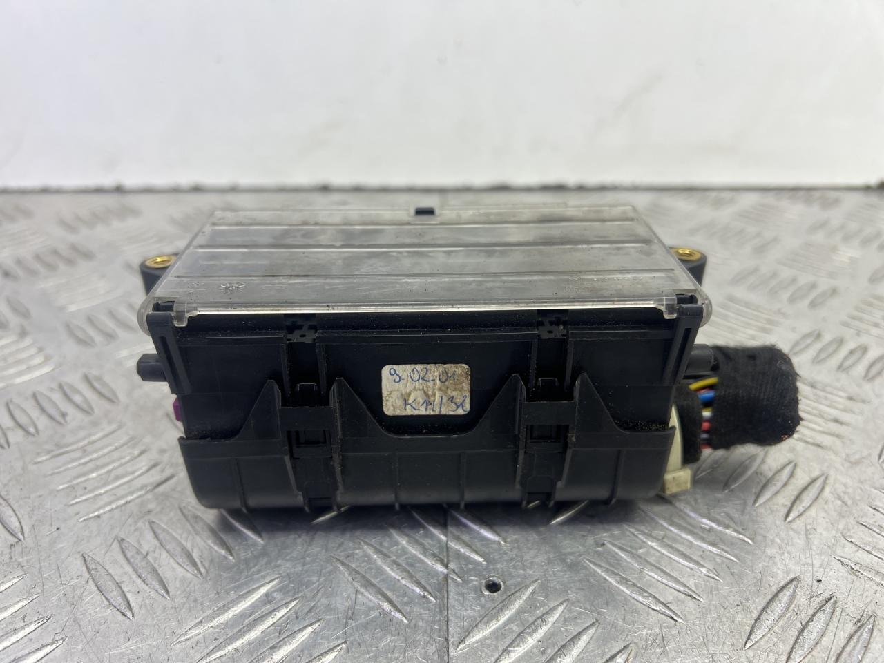 блок предохранителей Volkswagen Lupo 1 поколение (1998 - 2005), 1.4 л., AMF, дизель, розовый, хетчбэк 3 дв., передний привод, 6X0973374 - фото №1