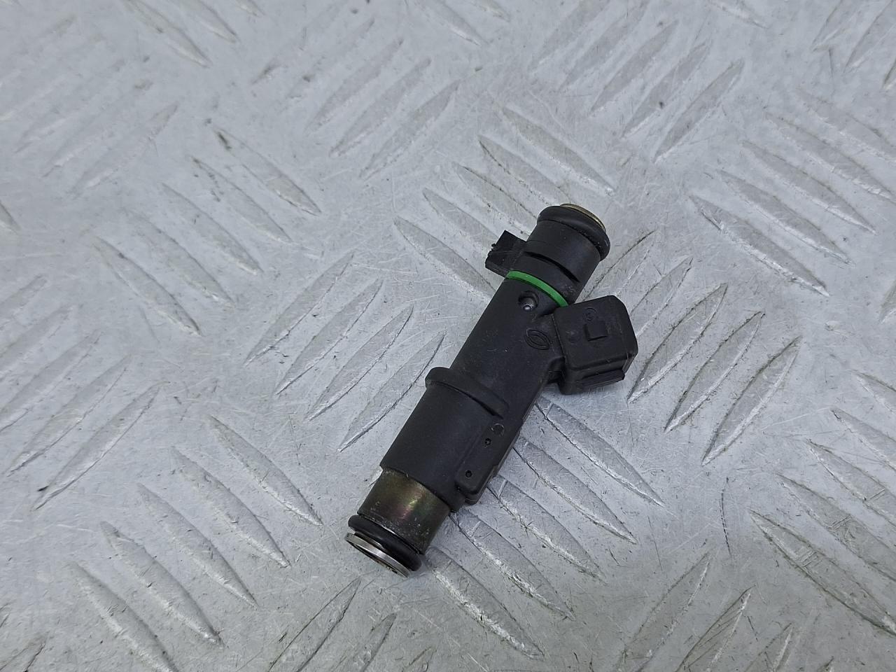 форсунка Citroen Xsara Picasso 1 поколение 2004, 1.8 л., 6FZ (EW7J4), бензин, МКПП, серый, передний привод, H00501F005A - фото №1