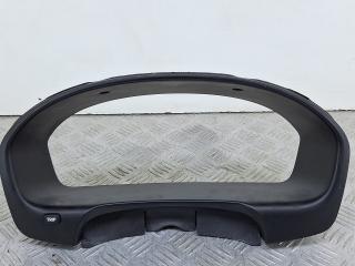 рамка панели приборов Hyundai H-1 Grand Starex 2008, 2.5 л., дизель, МКПП, белый, минивэн, задний привод, 84831-4H000