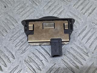 кнопка стеклоподъемника двери Mitsubishi Carisma 1 поколение (1995 - 1999), MR740601