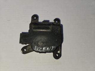 моторчик заслонки печки Kia Sportage 3 поколение (2010 - 2014), H400730820