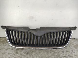 решетка радиатора Skoda Yeti 1 поколение (2009 - 2014), бензин, МКПП, коричневый, 5L0853668