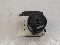 блок ABS Ford Focus 1 поколение [рестайлинг] (2001 - 2005), 1.8 л., бензин, МКПП, серебро, хетчбэк 5 дв., передний привод, 2M512C285BC - фото №5