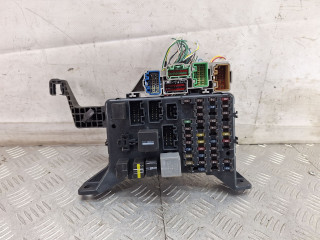 блок предохранителей Ford Mondeo 3 поколение [рестайлинг] (2003 - 2007), 1S7T14A301CC, 4S7T14A073AA