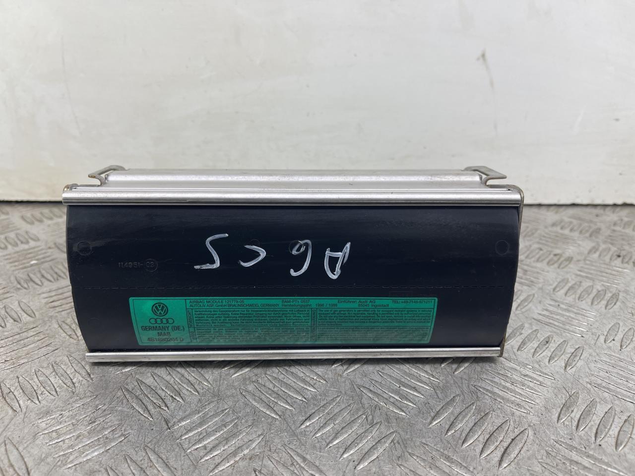 подушка безопасности пассажира Audi A6 4B/C5 (1997 - 2001), 4B1880204D - фото №1