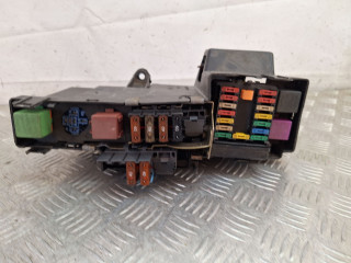 блок предохранителей Citroen Xantia 1 поколение [рестайлинг] 1999, 1.8 л., LFY  (XU7JP4), бензин, АКПП, серебро, хетчбэк 5 дв., передний привод, 9619708780