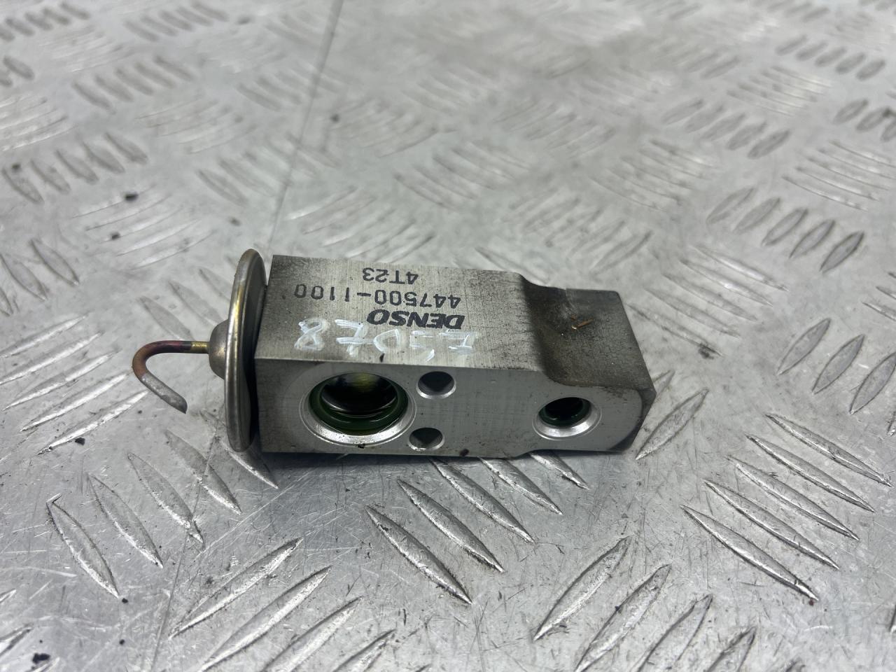 расширительный клапан кондиционера Renault Espace 3 поколение 1998, 2.0 л., F3R 768, бензин, МКПП, бордовый, минивэн, передний привод, 447500-1100 - фото №1