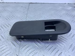 накладка двери (крышки) багажника Renault Clio 3 поколение 2005, 1.6 л., K4M 804, бензин, МКПП, серый, хетчбэк 3 дв., передний привод, 8200356519