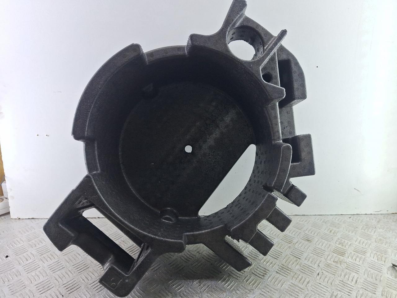 ящик под инструменты Opel Insignia 2 поколение (B) 2018, 2.0 л., дизель, АКПП, белый, хетчбэк 5 дв., полный привод, 39088980, 342833115 - фото №1