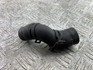 патрубок радиатора Volkswagen Crafter 1 поколение [рестайлинг] (2011 - 2016), 2.0 л., CKTC, дизель, МКПП, желтый, микроавтобус, задний привод