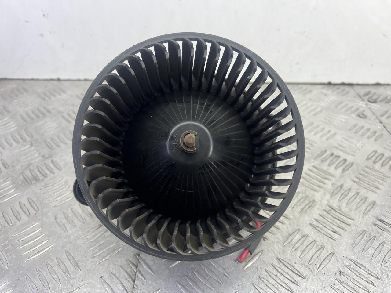 моторчик печки Kia Picanto 1 поколение 2006, 1.1 л., бензин, МКПП, черный, хетчбэк 5 дв., передний привод, 9711307000 - фото №1