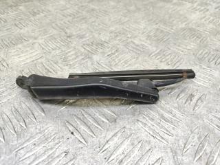 щеткодержатель (поводок стеклоочистителя, дворник) Volvo V70 2 поколение 2001, 2.4 л., B 5244 T3, бензин, АКПП, серебро, универсал, полный привод