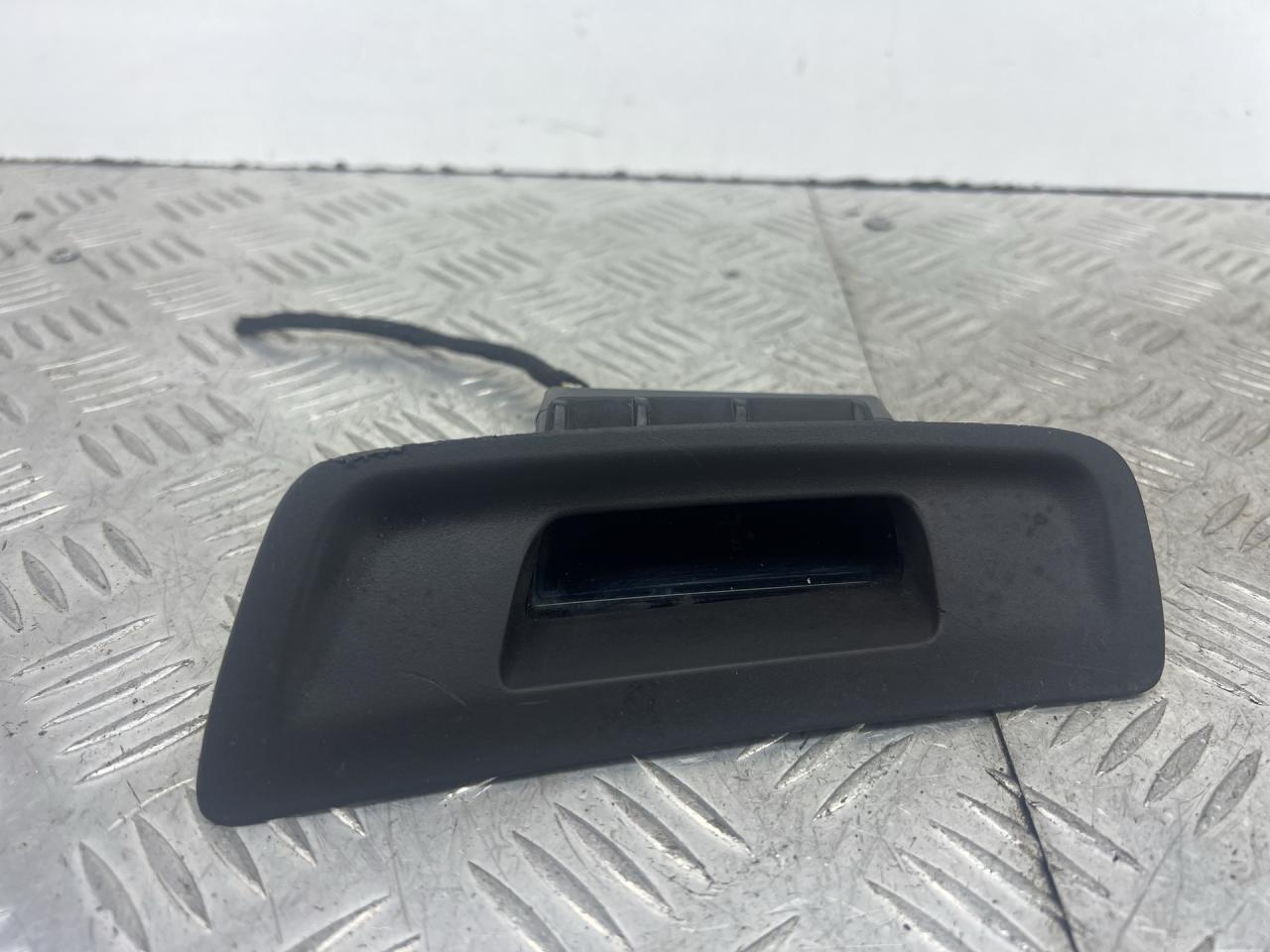 проектор Opel Insignia 2 поколение (B) 2018, 2.0 л., дизель, АКПП, белый, хетчбэк 5 дв., полный привод - фото №1