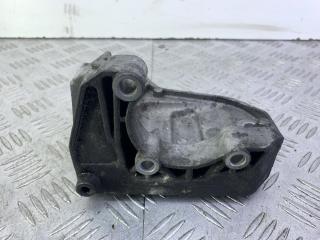 кронштейн гидроусилителя BMW 3 серия E90/E91/E92/E93 (2004 - 2010), 2.0 л., M47N 204 D4, дизель, АКПП, 779445501
