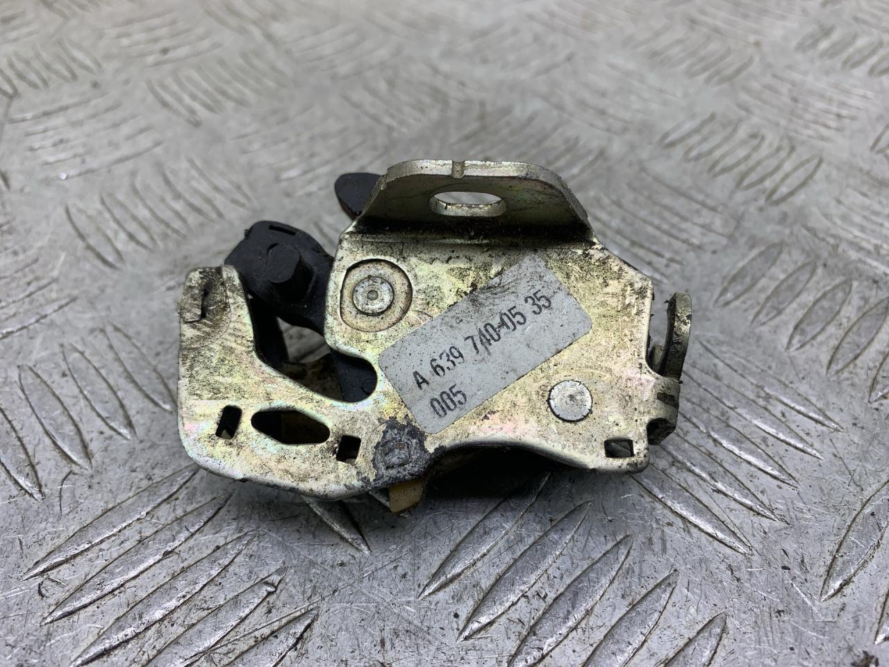 замок двери задней левой Mercedes-Benz Vito W639 (2003 - 2010), A6397400535 - фото №1