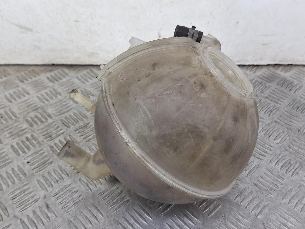 бачок расширительный Mercedes-Benz Sprinter 2 поколение (W906) (2006 - 2014), 2.1 л., OM 651.955, дизель, МКПП, зеленый, задний привод, 2140116 - фото №1