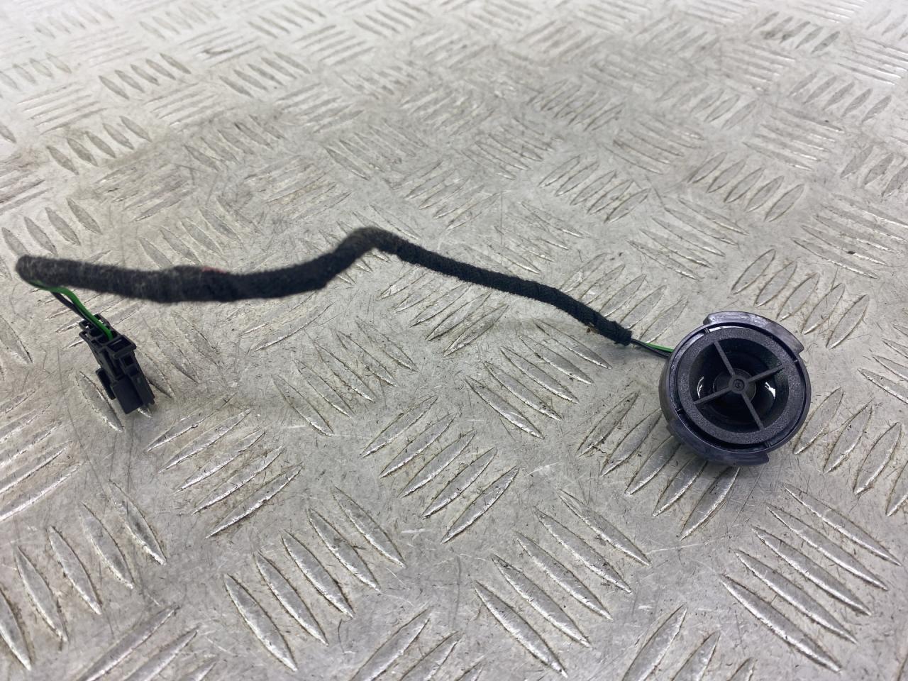 динамик высокочастотный (пищалка) Mercedes-Benz Vito W639 2006, 3.2 л., M 112.951, бензин, АКПП, черный, задний привод, A6398270460 - фото №1